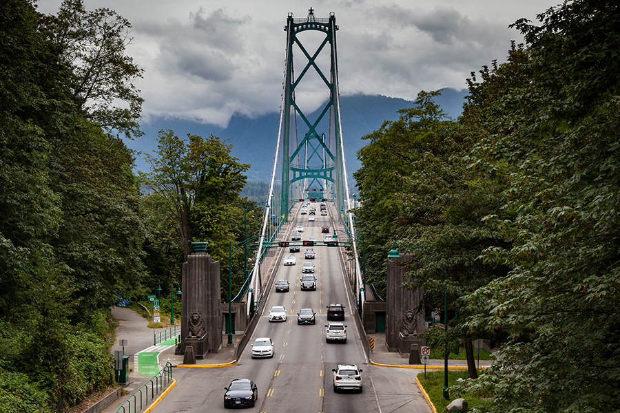 liongate bridge vancouver