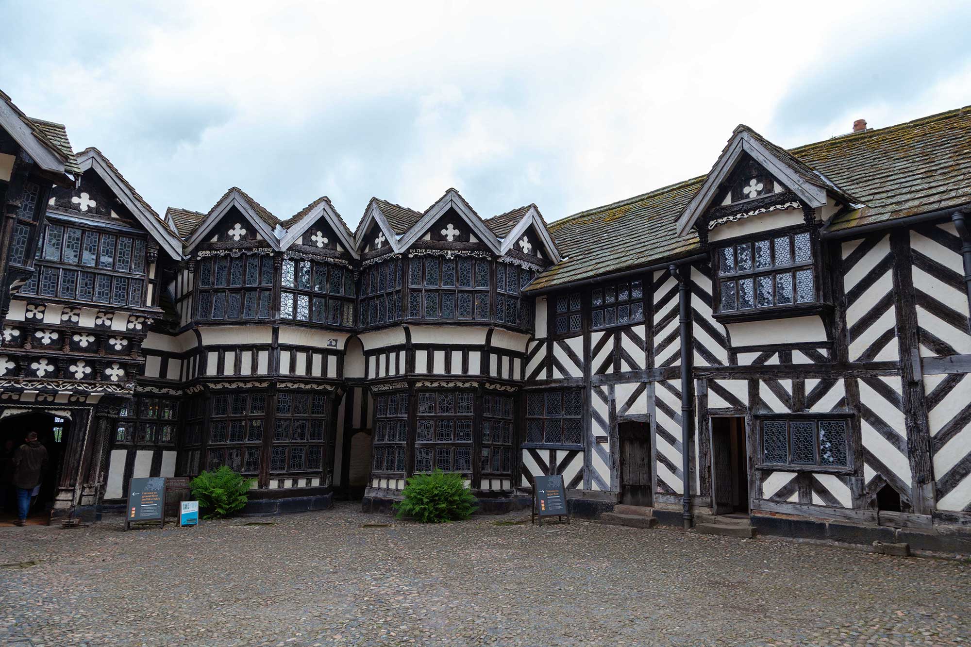 little moreton hall