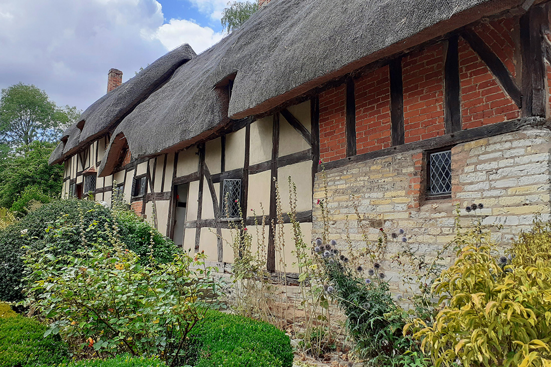 anne hathaway's cottage 