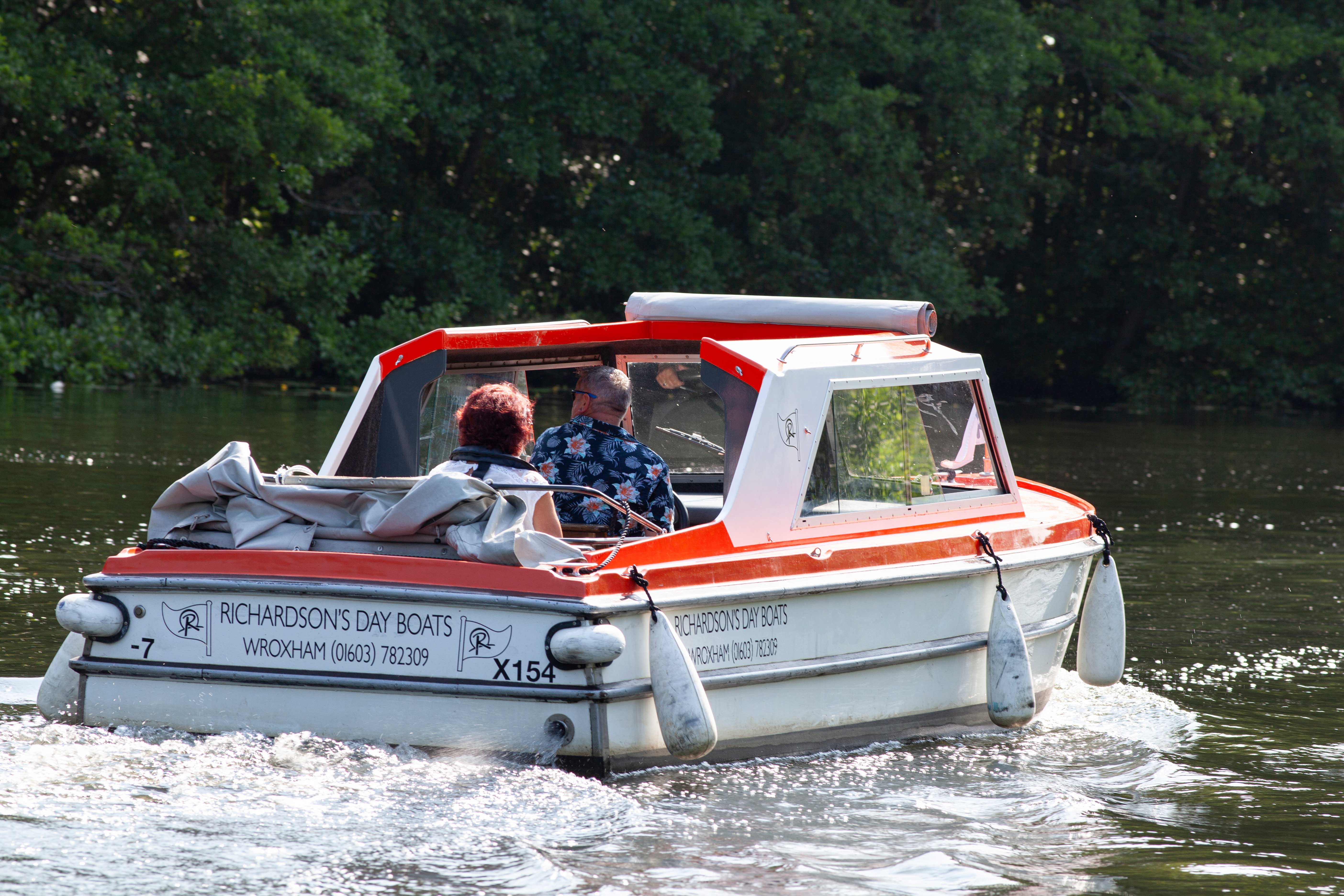 boating from wroxham