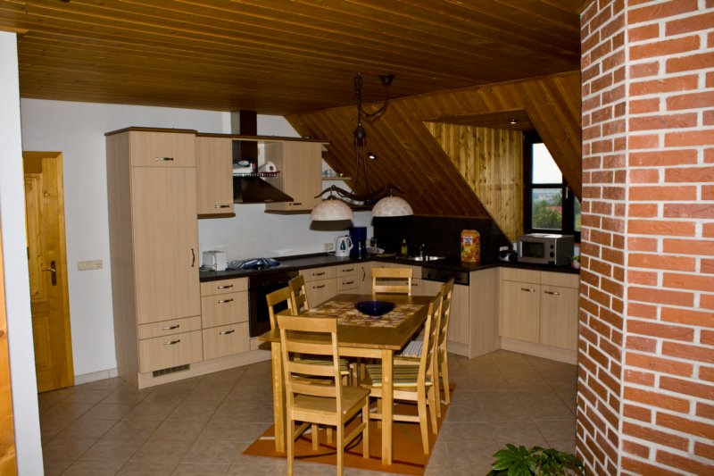 ferienwohnungkitchendiningroom.jpg